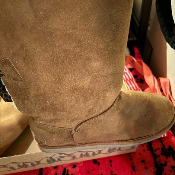 Suede Boot - Picture 3 of 7